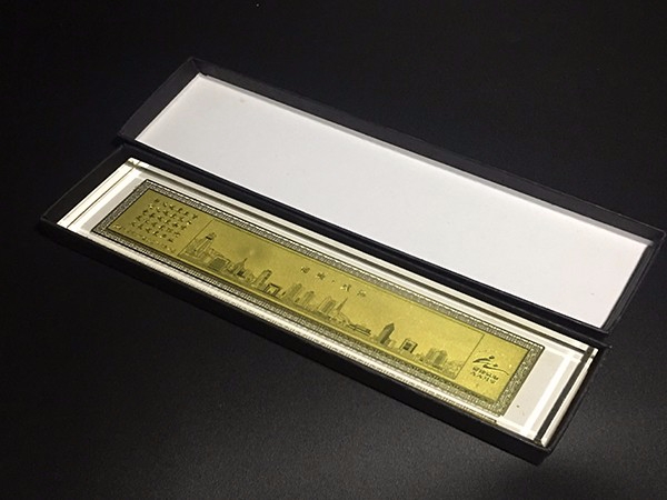 亞克力紙鎮(zhèn)展示臺